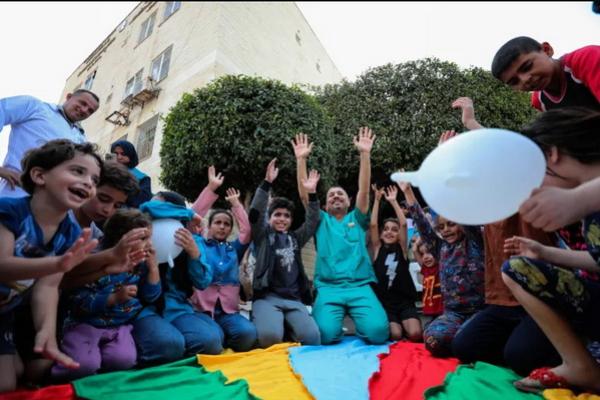 Kisah Pilu dan Traumatis Anak-anak Gaza Kehilangan Keluarga, `Suara Ayahku Memudar`