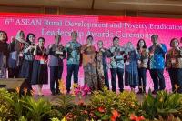 Indonesia Raih 2 Penghargaan di AMRDPE, Mendes PDTT: Ini Prestasi Luar Biasa