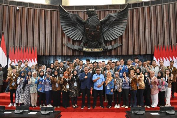 Ketua BURT Ajak Warga Bandung dan Cimahi Kenal DPR Lebih