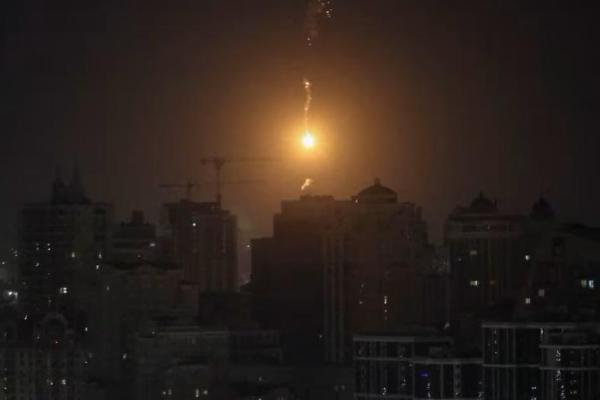 Serangan Besar-besaran, Rusia Luncurkan 75 Drone ke Ibukota Ukraina