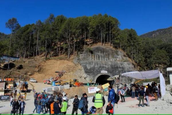 Bornya Rusak, Penyelamatan 41 Pekerja Terowongan India Bakal Makin Lama