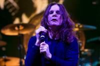 Ozzy Osbourne Ogah Tampil Live di Atas Panggung dengan Kursi Roda