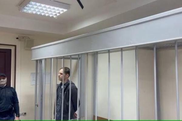 Dituduh Jadi Spionase, Pengadilan Rusia Perpanjang Penahanan Jurnalis Amerika