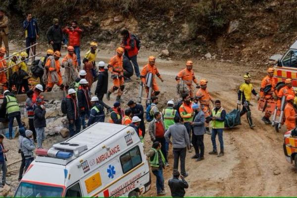 Berkat Penambang Tikus, 41 Pekerja India Berhasil Dikeluarkan dari Terowongan Runtuh
