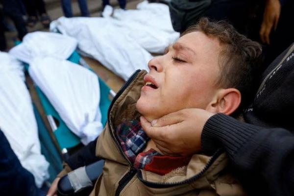 Tetap Tolak Gencatan Senjata, Tank Israel Mencapai Pusat Khan Younis di Gaza Selatan