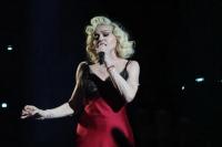 Celebration Tour Molor 3 Jam, Penggemar Kecewa dengan Madonna
