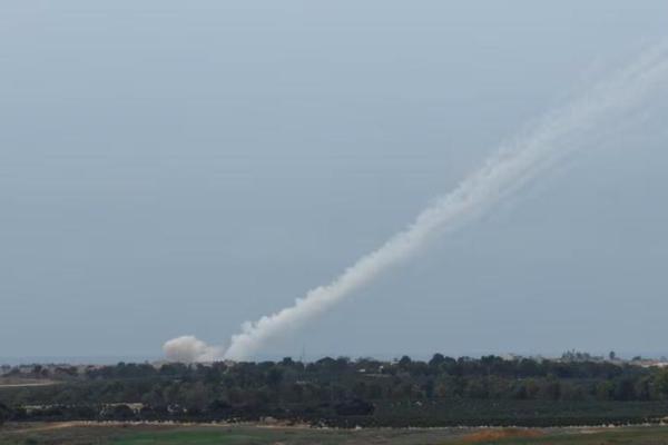 Israel Serang Pusat Ambulans Jabalia, Hamas Tembakkan Roket ke Tel Aviv