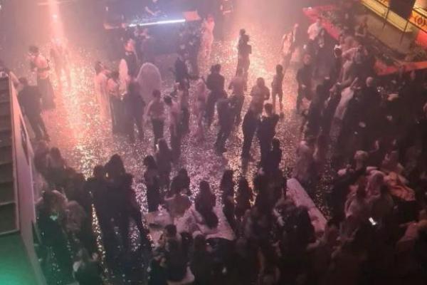 Putin Ikut Marah Merespon Pesta Setengah Telanjang Para Selebriti Rusia di Tengah Perang