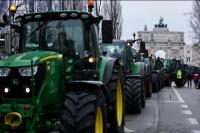 Protes Pemotongan Subsidi Pertanian, Petani Blokir Jalan di Seluruh Jerman