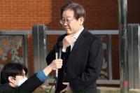 Usai Ditikam di Leher, Pemimpin Oposisi Korea Selatan Desak Diakhirinya Politik Kebencian