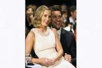 Bagaimana Reaksi Emily Blunt dan John Krasinski Terhadap Rumor Perceraian di Golden Globes 2024?