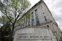 Harvard Desak Hakim Batalkan Tuntutan Hukum Keluarga atas Skandal Kamar Mayat