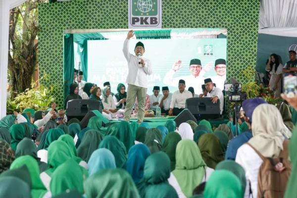 Gus Imin Ajak Ibu-ibu Cari Solusi Soal Perempuan