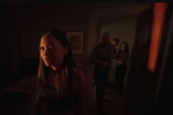 Neon Beli Film Thriller Independen `Presence` Karya Steven Soderbergh di Sundance