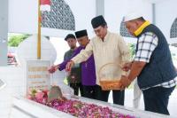 Fadel Muhammad Ajak Masyarakat Gorontalo Teladani Nani Wartabone