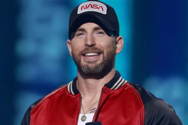 Jelang Pemilu AS 2024, Chris Evans Bawa Puluhan Siswa SMA ke Gedung Putih