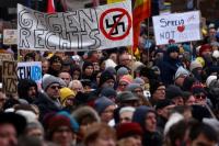 Pengunjuk Rasa Pro-Palestina Dikucilkan dari Demonstrasi Antifasis Jerman