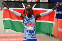 Pemegang Rekor Dunia Maraton Asal Kenya Meninggal dalam Kecelakaan Lalu Lintas