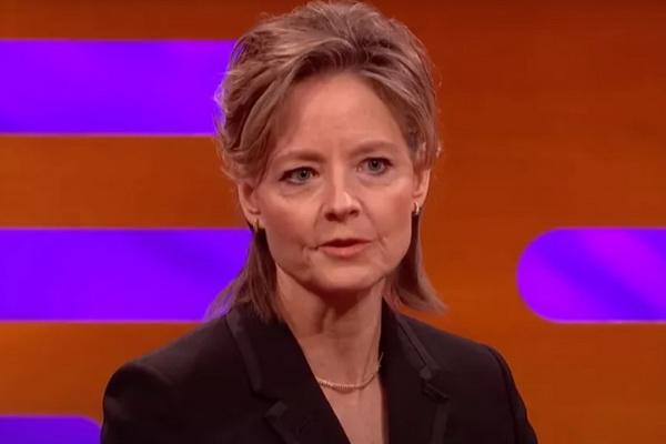 Jodie Foster Nyaris Tewas Dimakan Singa saat Syuting Film Napoleon and Samantha