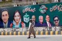 Partai-partai Mayoritas di Pakistan Masih Berjuang Membentuk Koalisi Pemerintahan
