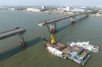 Kapal Tongkang Robohkan Jembatan di China, Lima Orang Tewas