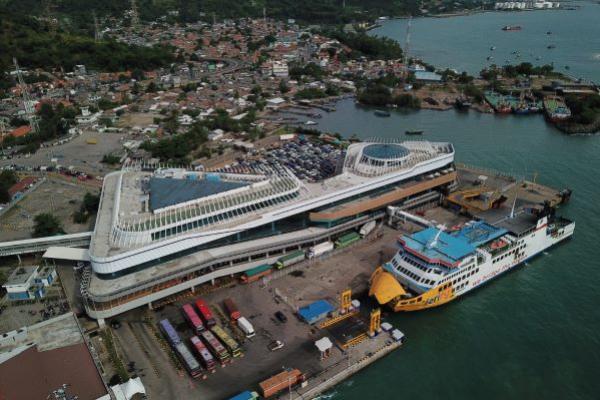 H+3, Arus Penumpang dari Jawa ke Sumatera Masih Ramai