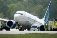 160 Penumpang Dievakuasi Setelah Penerbangan United Keluar dari Landasan Pacu