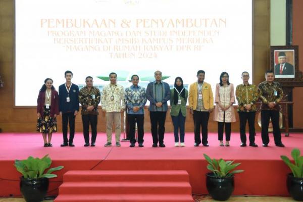 Sekjen Berharap Mahasiswa Magang di Rumah Rakyat Pro Aktif