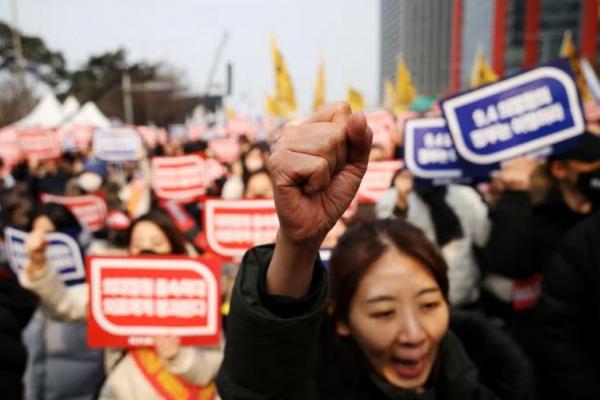 Korea Selatan Buka Hotline untuk Dukung Para Dokter yang Menentang Pemogokan