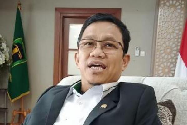 MPR Dorong OJK-Industri Keuangan Perkuat Literasi Masyarakat