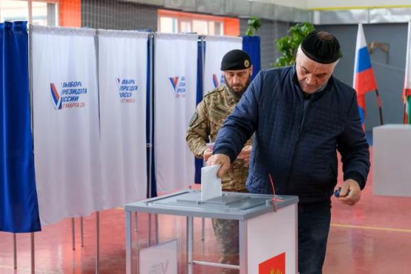 Pilpres Rusia Berakhir Hari Ini, Putin Bakal Menangkan Masa Jabatan Kelima