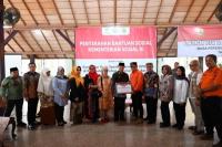 Komisi VIII Salurkan Bantuan Bencana Banjir di Cirebon