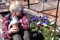 Gwen Stefani dan Blake Shelton Menikmati Hidup di Peternakan Oklahoma