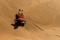 Sandboarding Kembali Populer Pasca-COVID di Kota Gurun Namibia