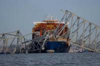 Pemandangan kapal kargo Dali yang menabrak Jembatan Francis Scott Key yang menyebabkannya runtuh di Baltimore, Maryland. REUTERS