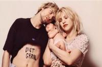 Belum Pernah Diterbitkan, Inilah Foto Langka Kurt Cobain dan Courtney Love Bersama Putri Mereka