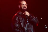 Drake Bayar Proses Perceraian Penggemarnya di Tengah Konser