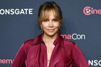 Kerap Bintangi Film Laga, Halle Berry Merinci Jumlah Tulangnya yang Patah