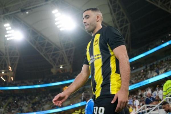Pemain Al Ittihad Kena Pecut Usai Gagal Juara Piala Super Arab Saudi