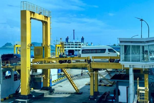 ASDP Imbau Pengguna Jasa Waspada Cuaca Ekstrem