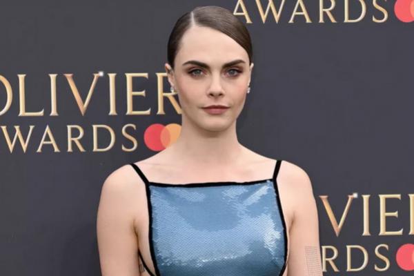 Cara Delevingne di Penghargaan Olivier 2024. (FOTO: KARWAI TANG/WIREIMAGE) 