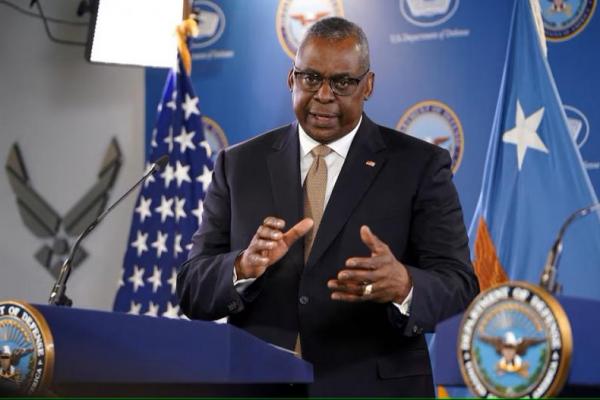 Menteri Pertahanan A.S. Lloyd Austin berbicara dalam konferensi pers di Pentagon di Washington, A.S., 25 Mei 2023. REUTERS 