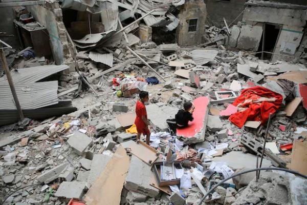 Setidaknya 13 Warga Palestina Tewas dalam Serangan Israel di Rafah