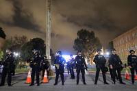 Bentrok di Perkemahan Pengunjuk Rasa Perang Gaza, Polisi Dikerahkan Masuk Kampus UCLA
