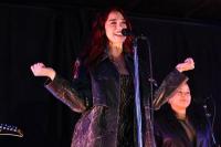 Dua Lipa Gelar Konser Pop-Up Kejutan di Times Square