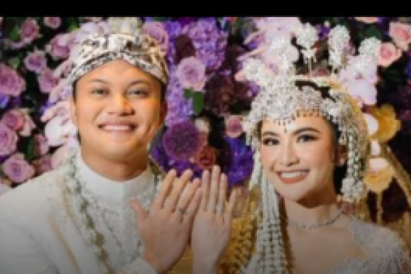 Selamat, Rizky Febian - Mahalini Resmi Suami Istri