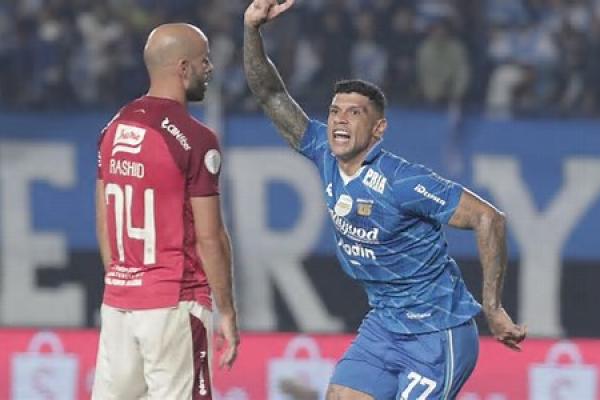 Persib Bandung sukses melaju ke final Championship Series usai taklukan Bali United 3-0 