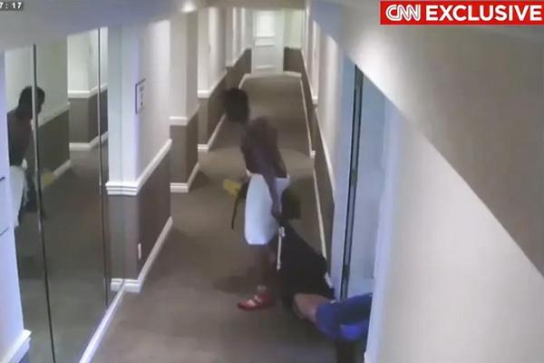 Rekaman CCTV yang memperlihatkan Sean Diddy Combs melakukan kekerasan terhadap Cassie Ventura. (FOTO: CCTV/CNN) 