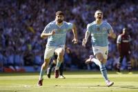 Phil Foden mencetak dua gol saat Manchester City melawan West Ham United