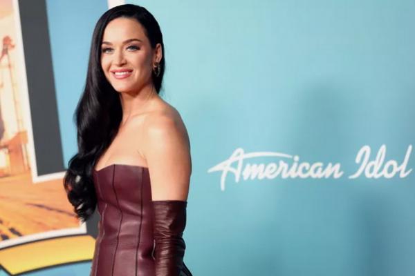 Tak Lagi Jadi Juri, Katy Perry Menangis di Final Musim American Idol Terakhir. (FOTO: GETTY IMAGES) 